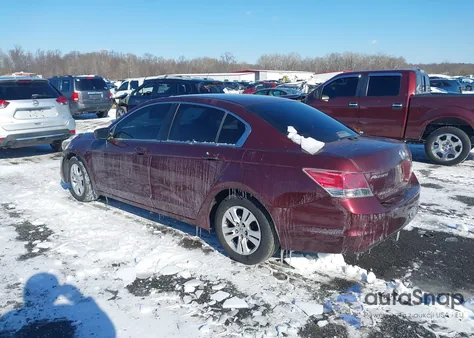 2008 Honda Accord 2.4 Lx-P z USA, uszkodzony, nr VIN 1HGCP264X8A102895
